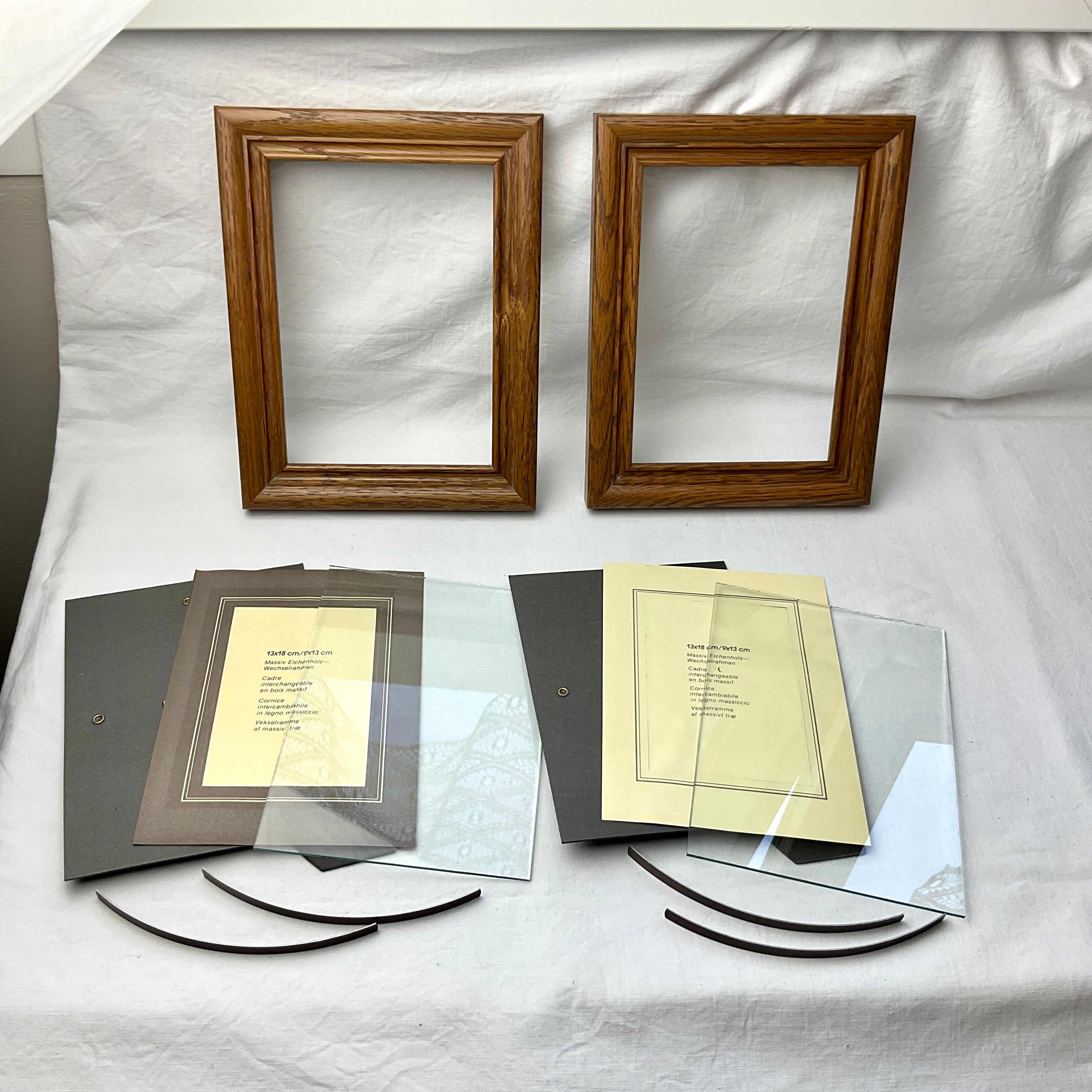 Set of 2 old frames in solid oak