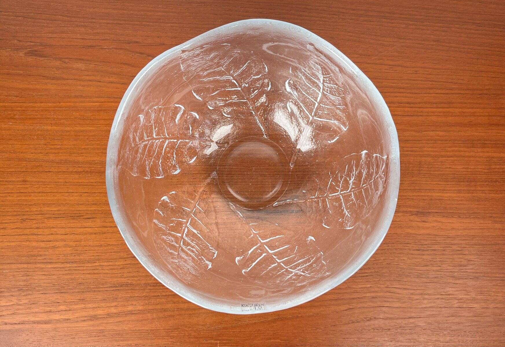 Large vintage Swedish glass bowl with floral decoration by Ann Wärff for Kosta Boda, 1970s.