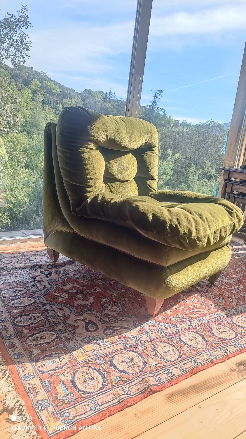 Fauteuil velours des années 60/70 en parfait état