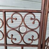 Screen partition wall made of glass and wrought iron