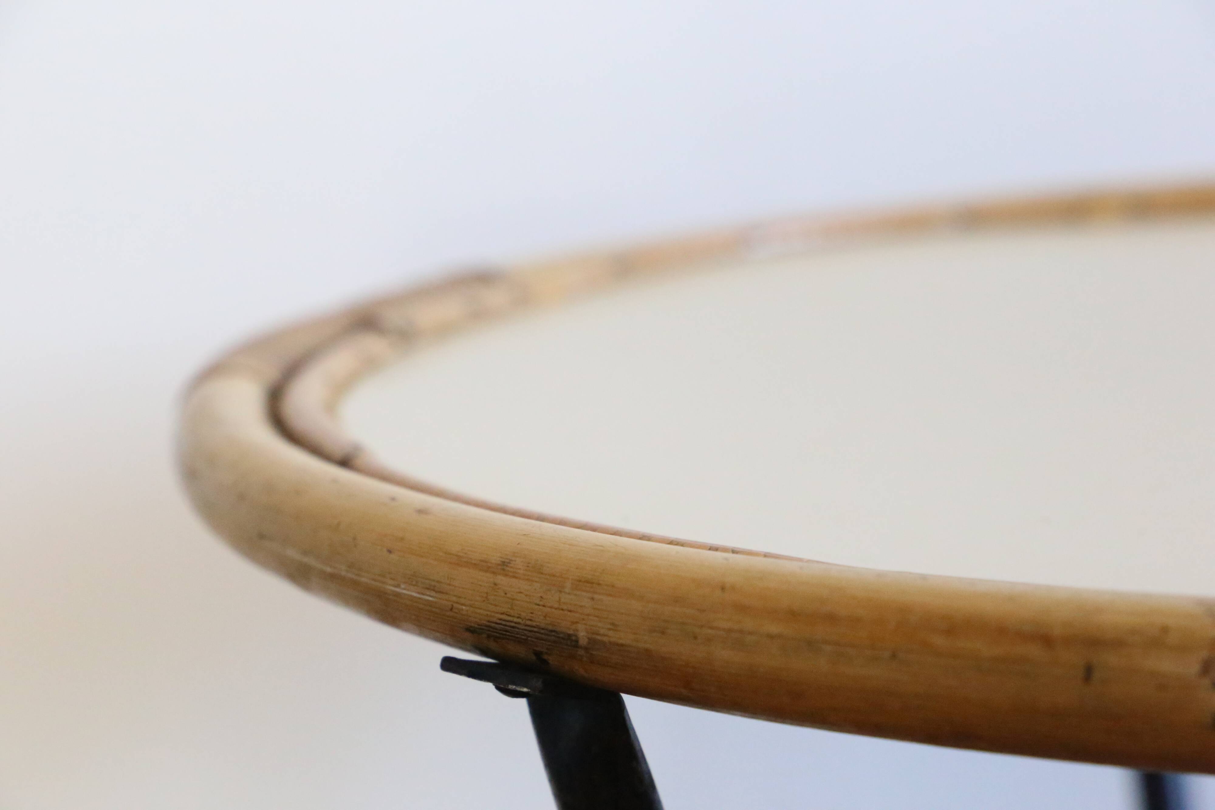 Adorable rattan coffee table and metal base, Scandinavian