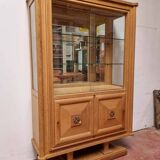 Art deco showcase