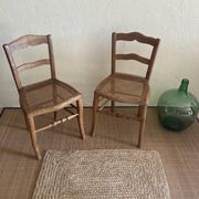 Lot de deux chaises ancienne avec cannage