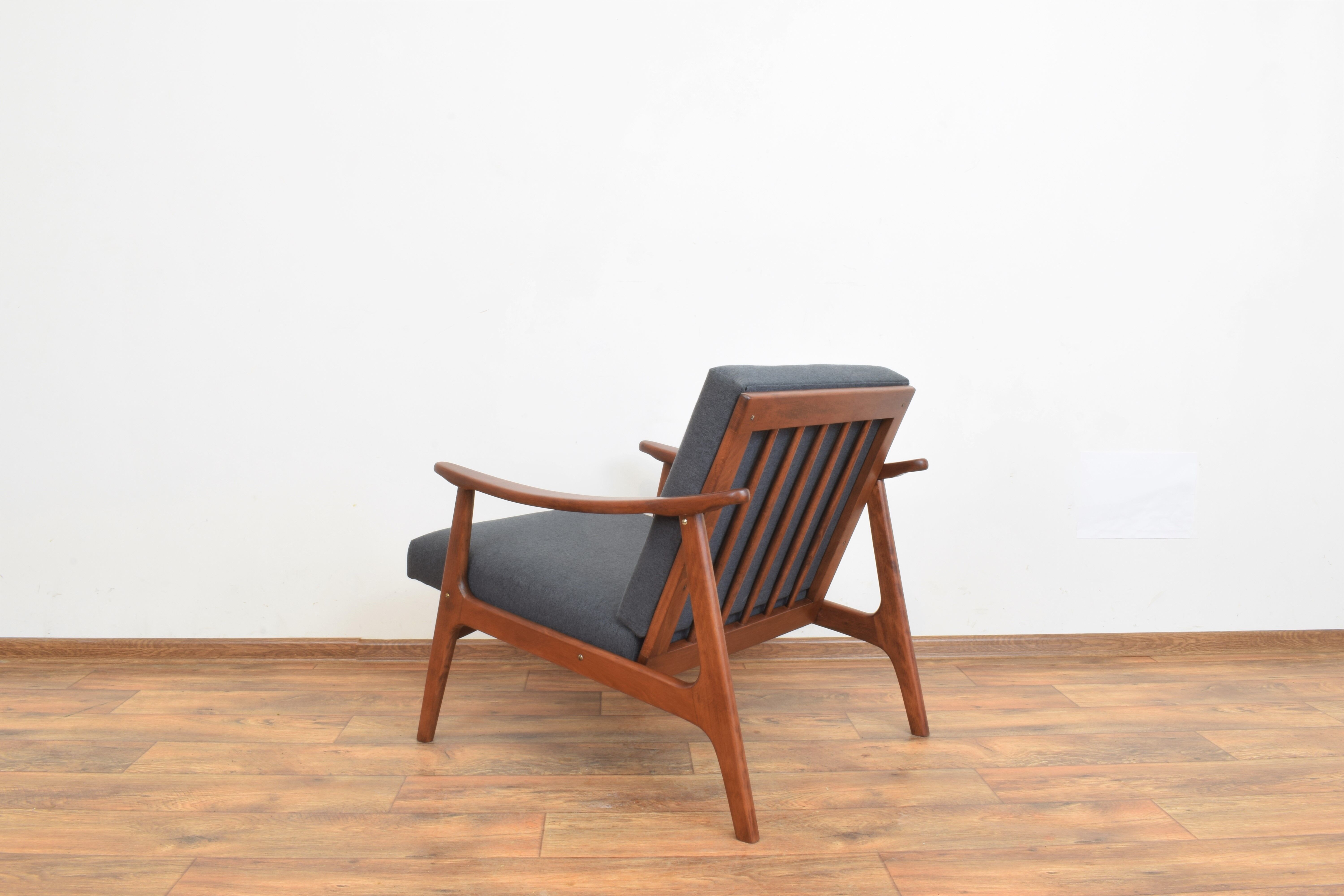 Polish Lounge Chairs, Set of 2.