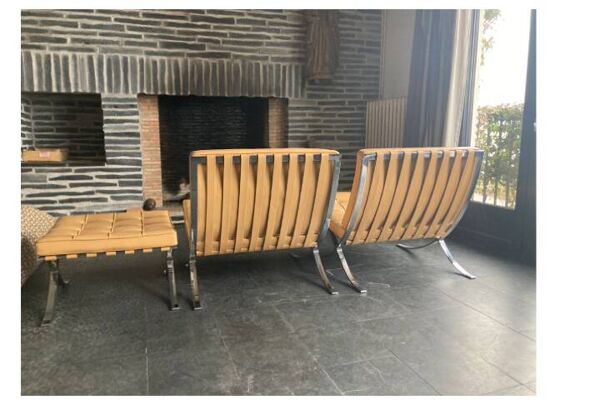 Barcelona Knoll original — Mies van der Rohe
