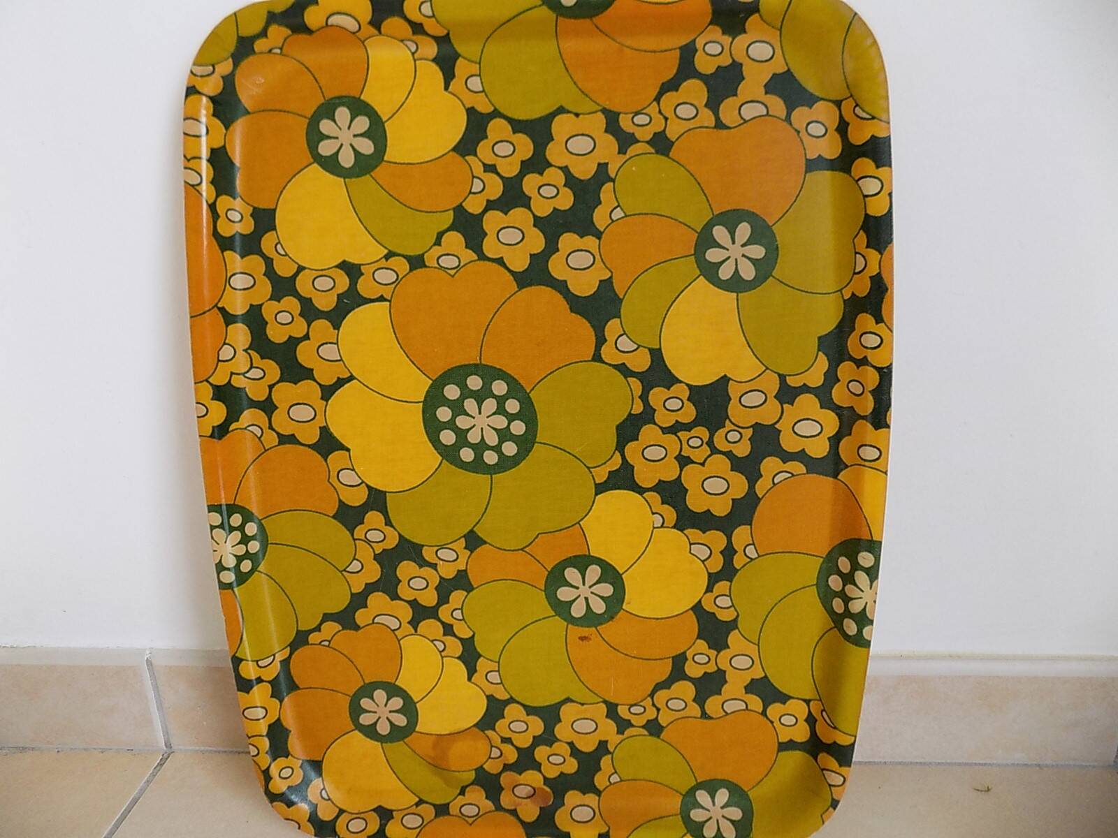 70s flower tray