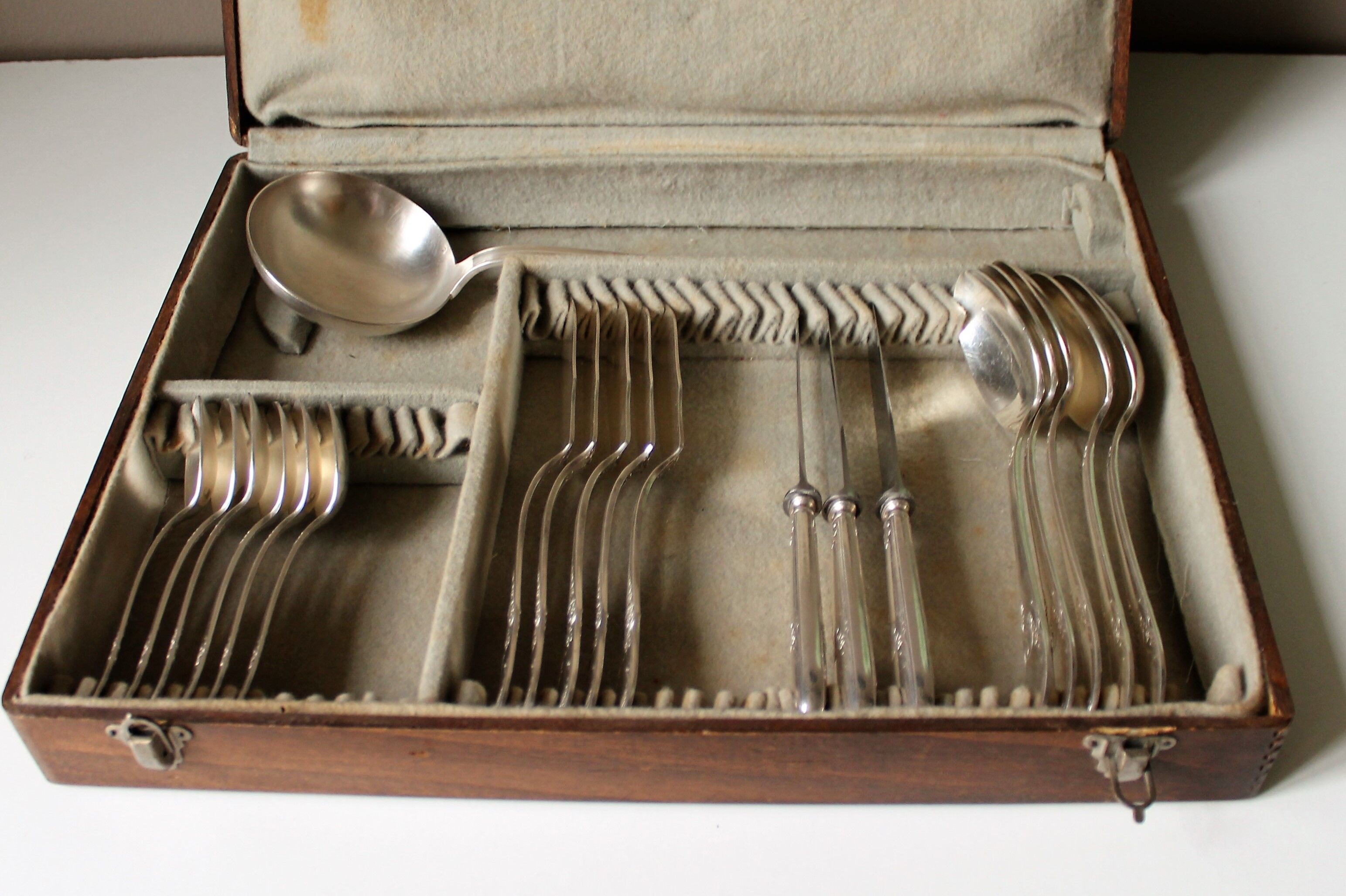 Silver cutlery box early 20th century