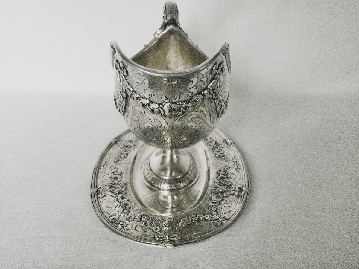 Saucière on solid silver tray