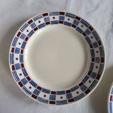 2 Vincennes earthenware dinner plates, Paris