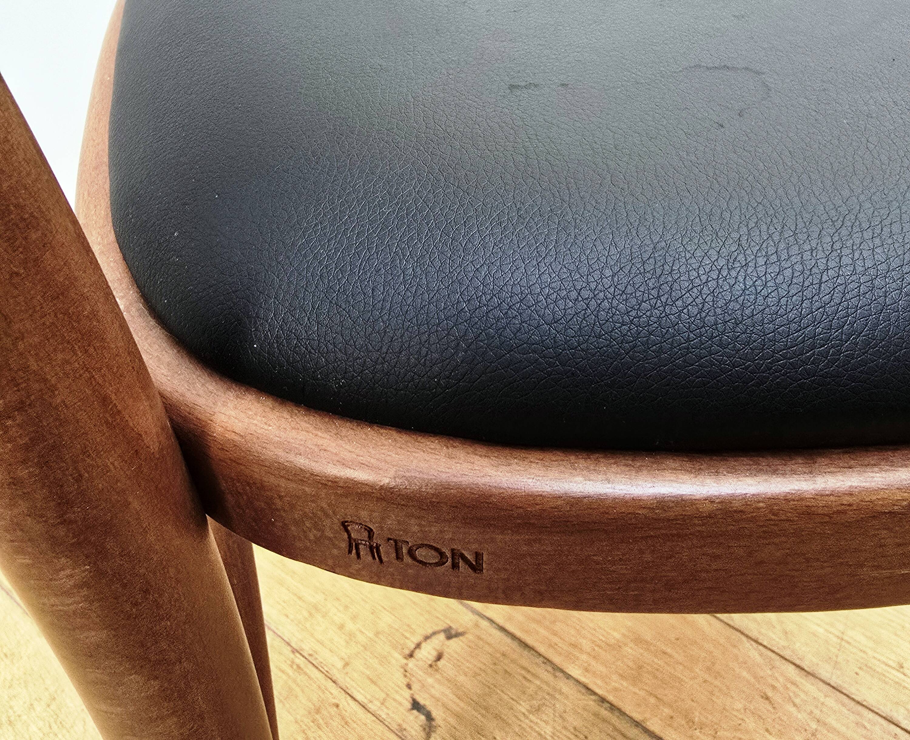 Pair of Banana bistro chairs, TON