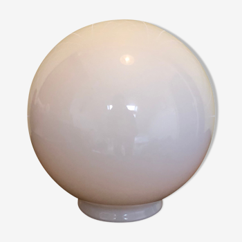 Abat jour globe en opaline