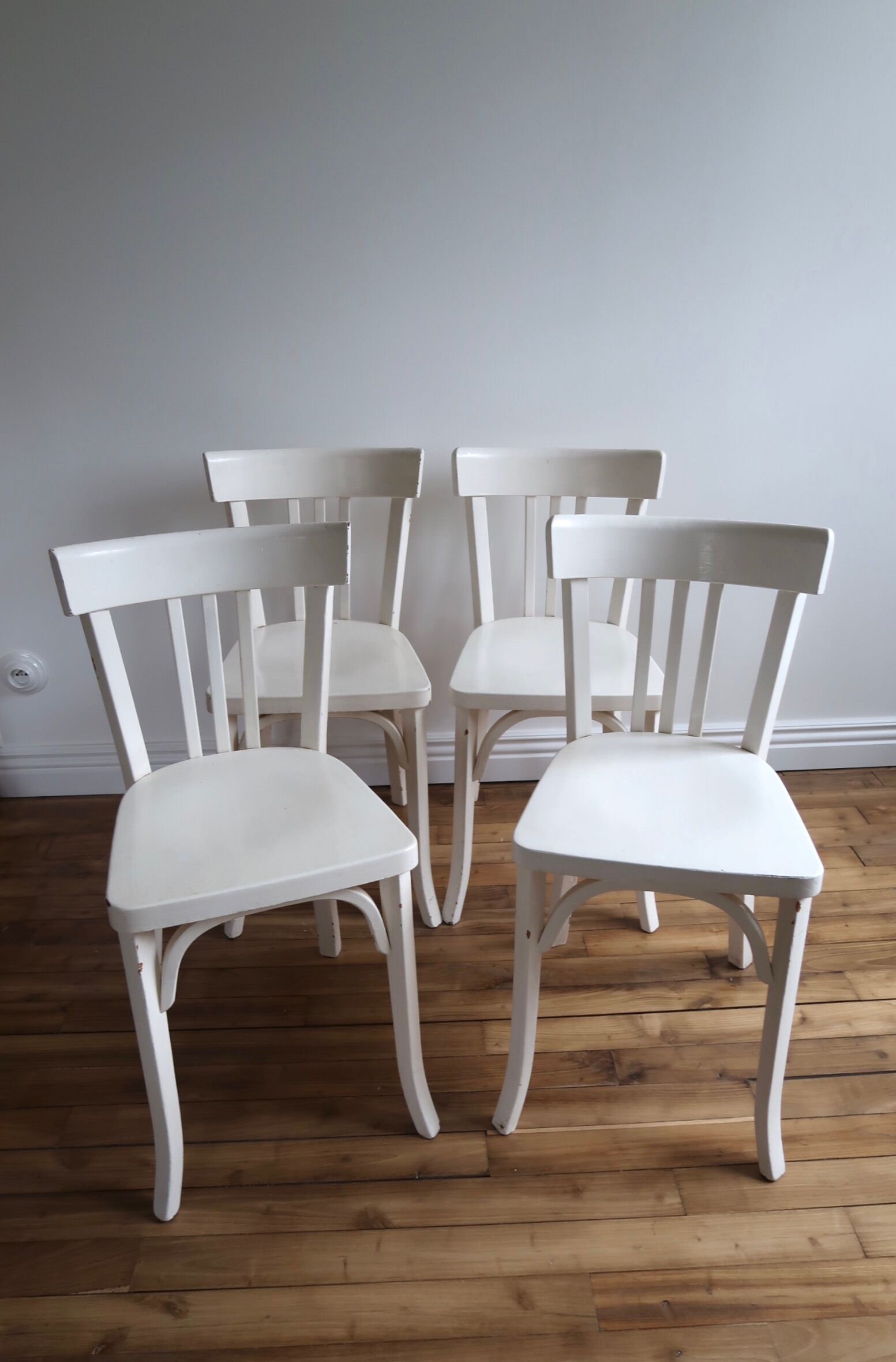 Set of 4 white wooden bistro chairs