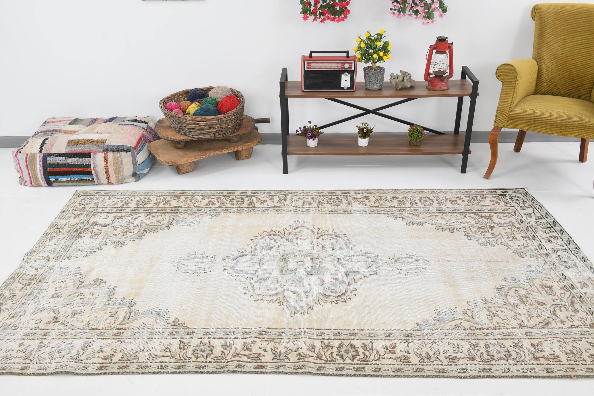 6x9 classic brown & beige vintage rug, 153x272cm