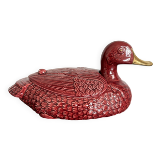 Vintage red duck bonbonnière