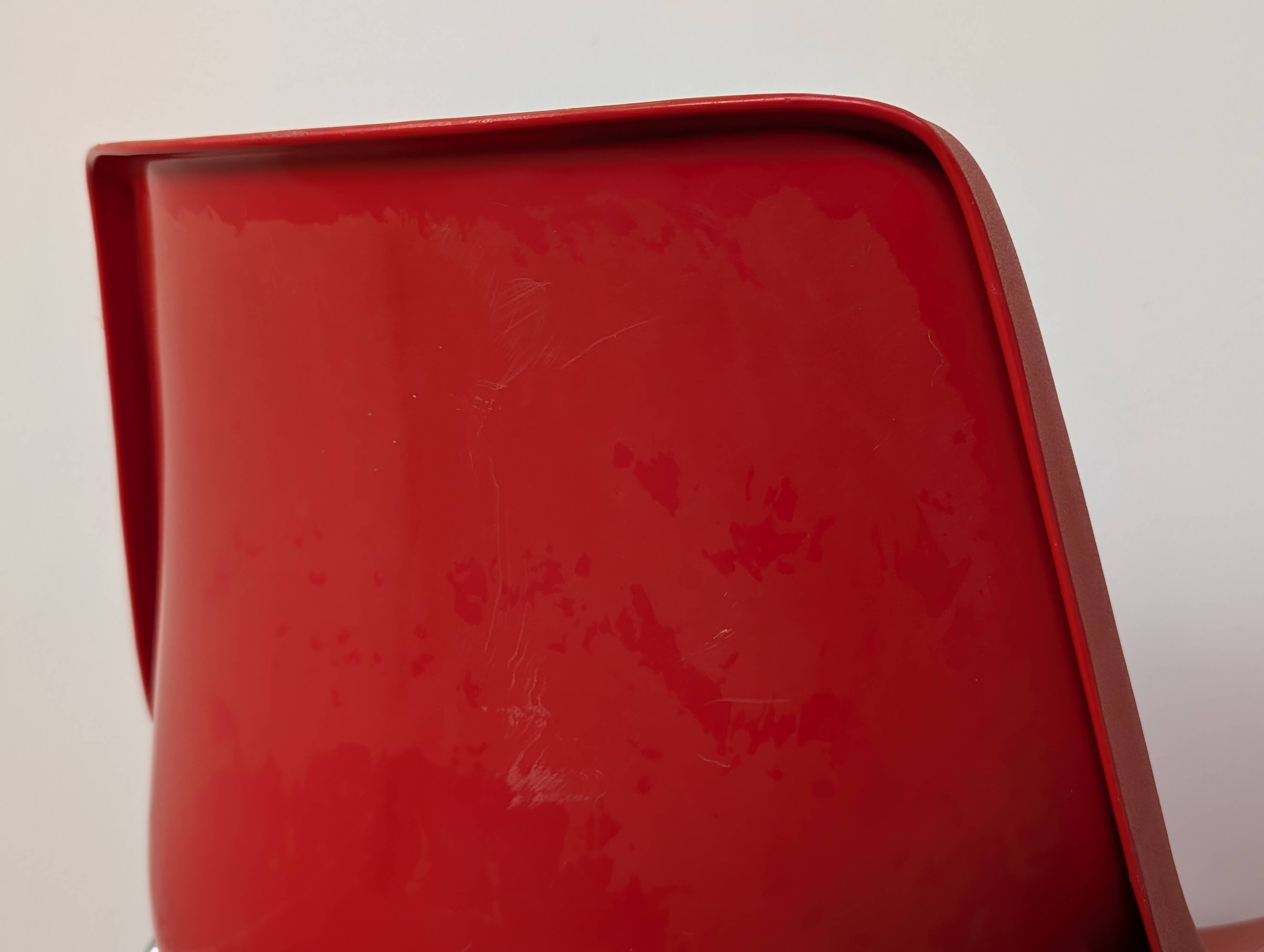 Lafargue L202 stackable chairs