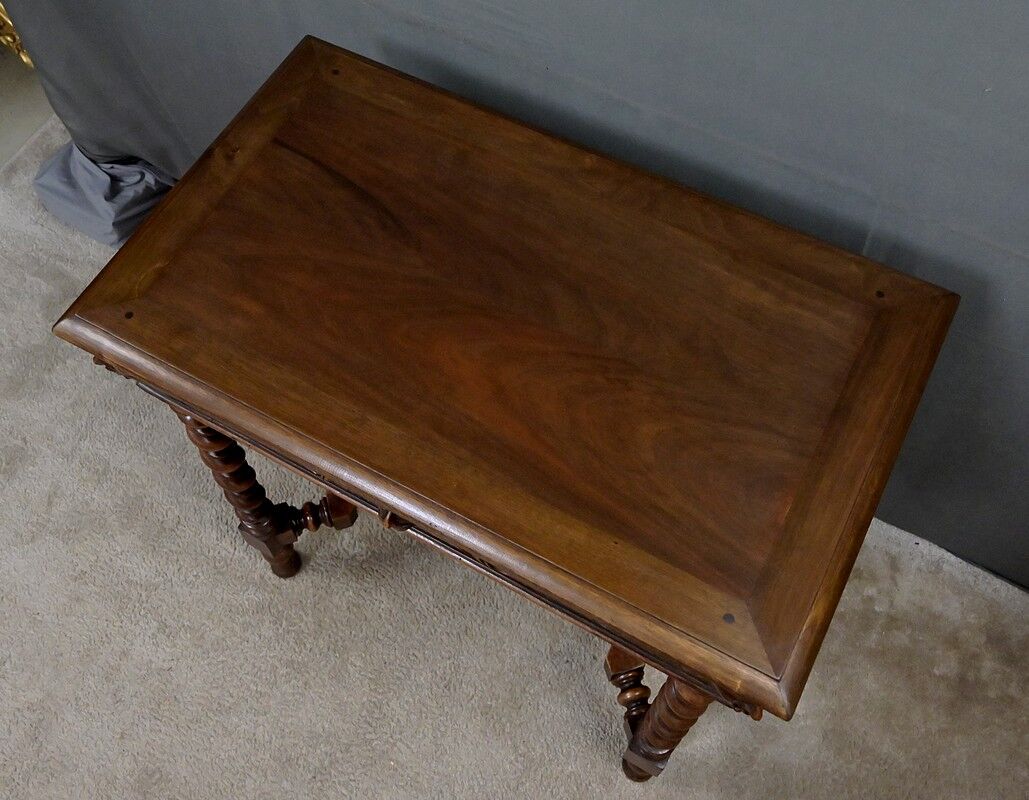 Small walnut desk, Henri II style – late 19th century