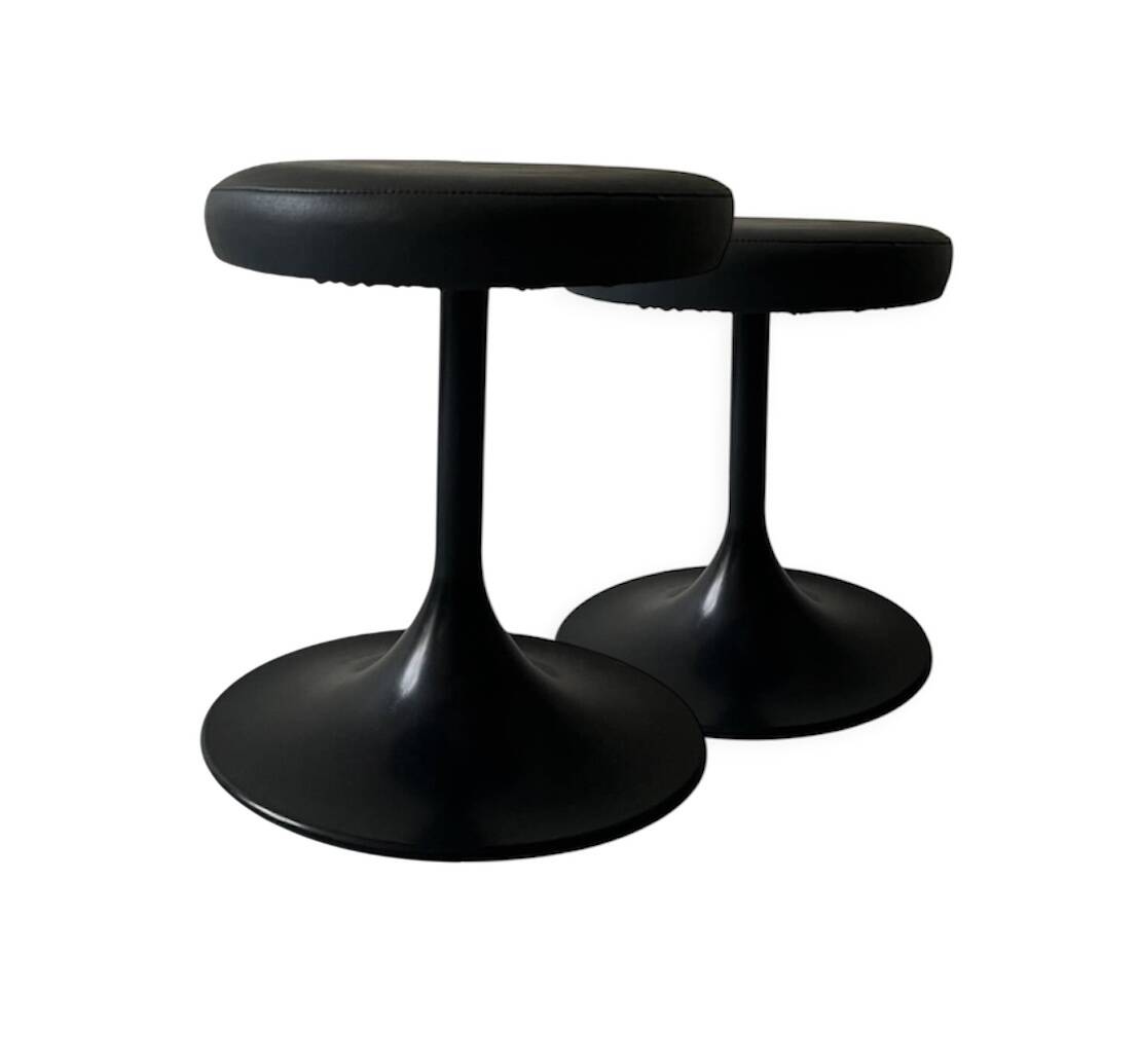 Tabourets tulipe noir , design 1970
