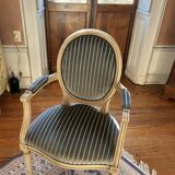 Louis XVI armchair with medallion