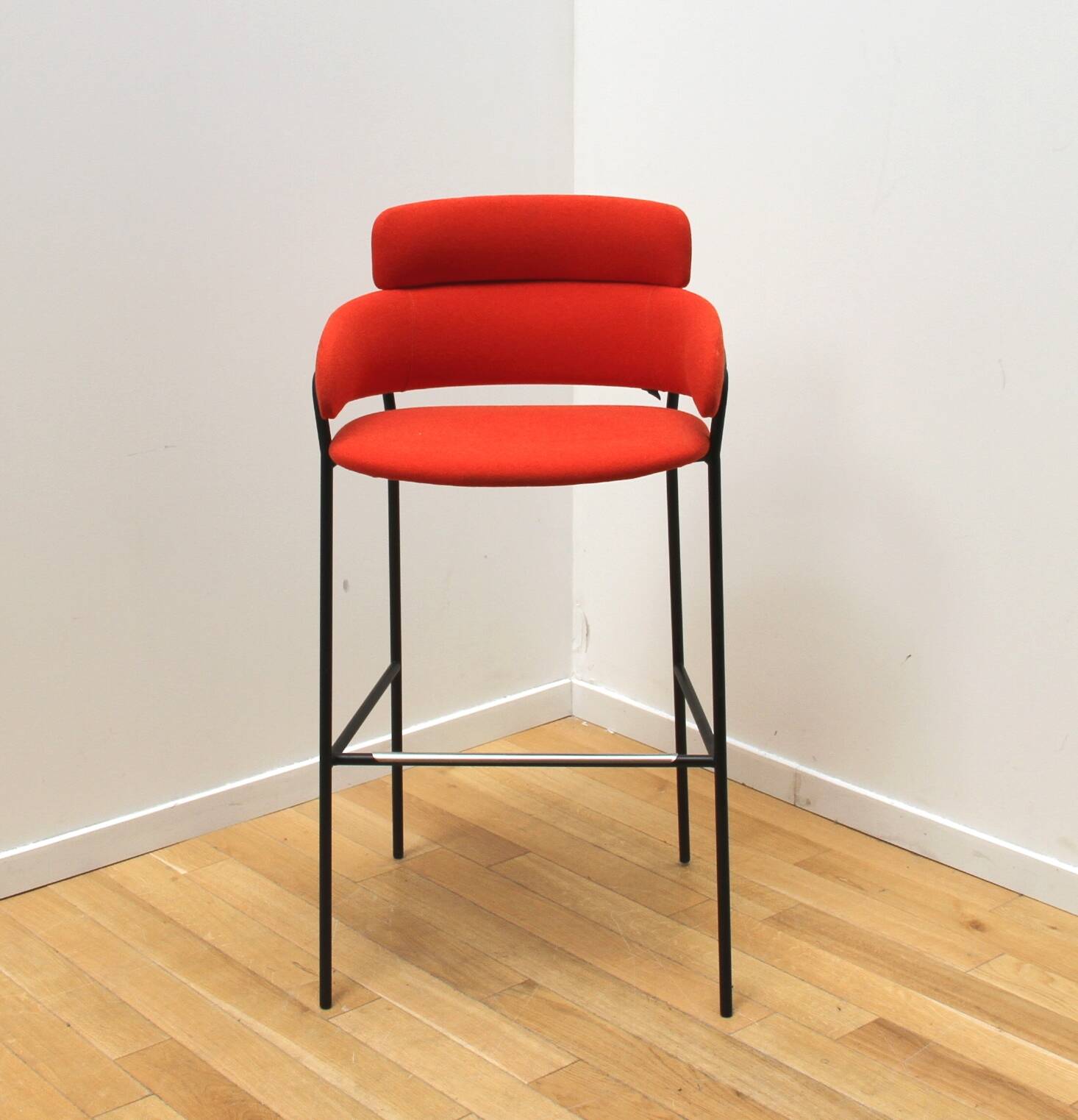 Rika high stool, Armet