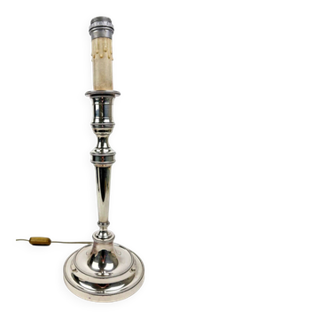 Pied de lampe en bronze argenté, bougeoir monté en lampe, H. 53,5 cm