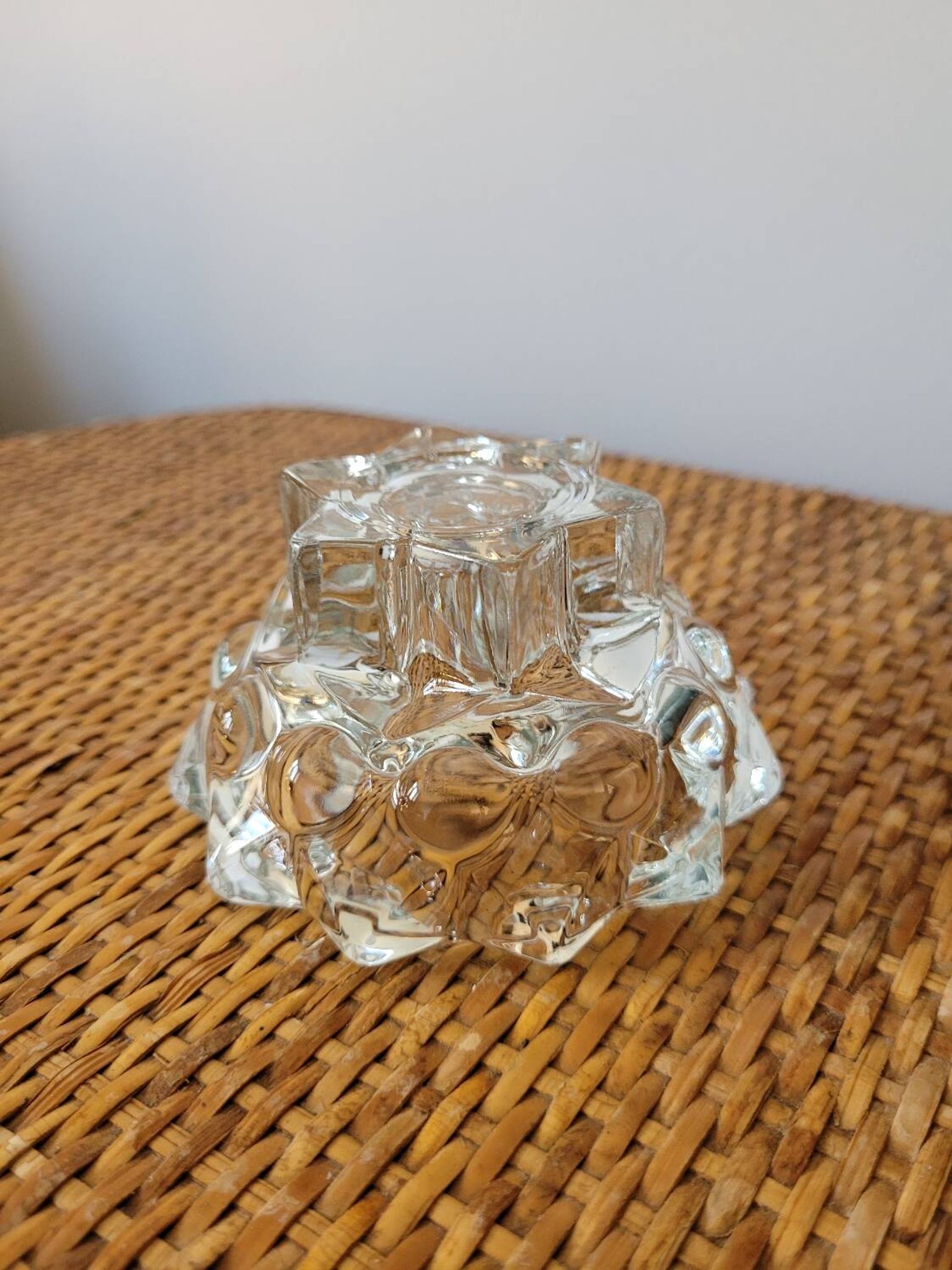 Bougeoir en verre pied étoilé