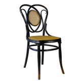 Chair no. 22 by fiume (chevallier) around 1890, not thonet.