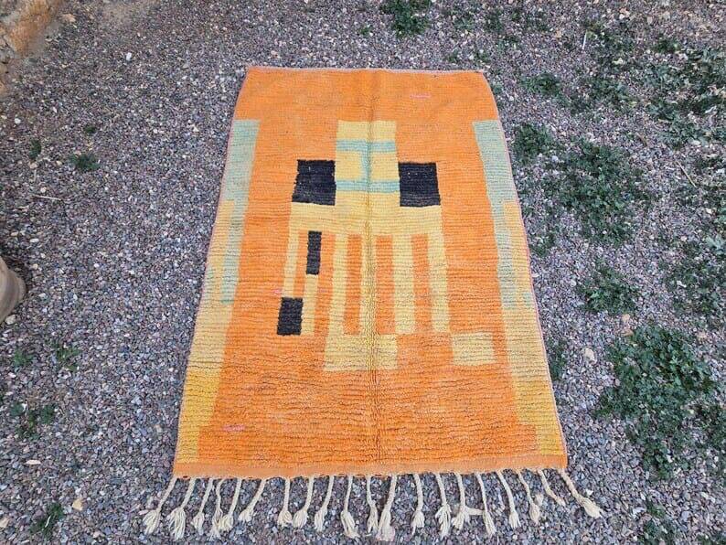Moroccan Beni Ouraine Berber rug, size 200 x 300 cm