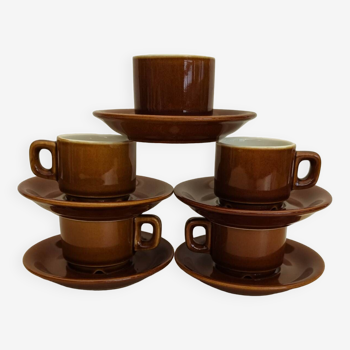 5 bistro cups and their saucers