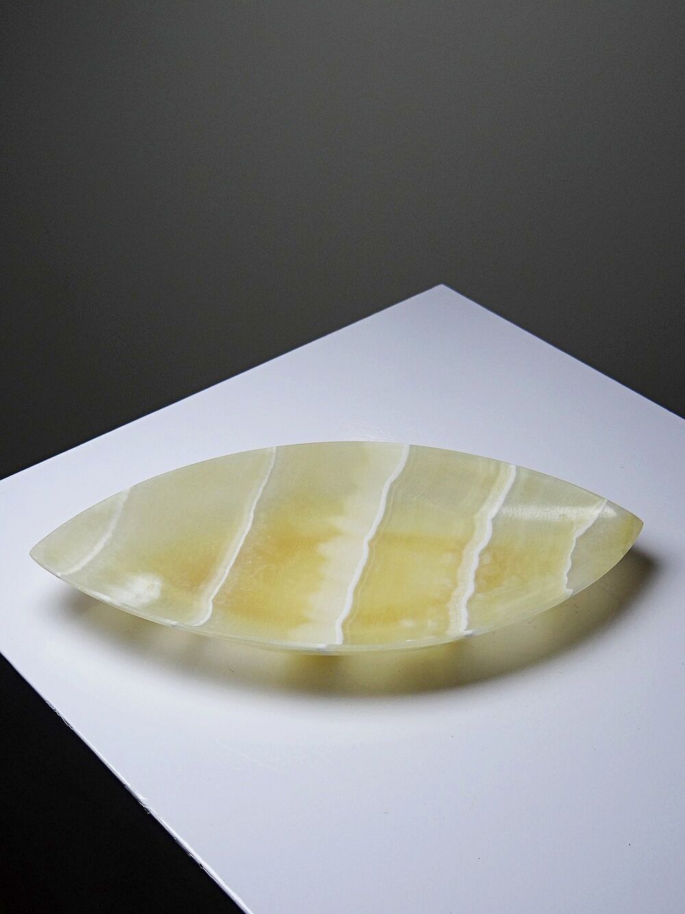 Handcrafted alabaster catchall from natural Egyptian vintage, 1960s-1970s.
