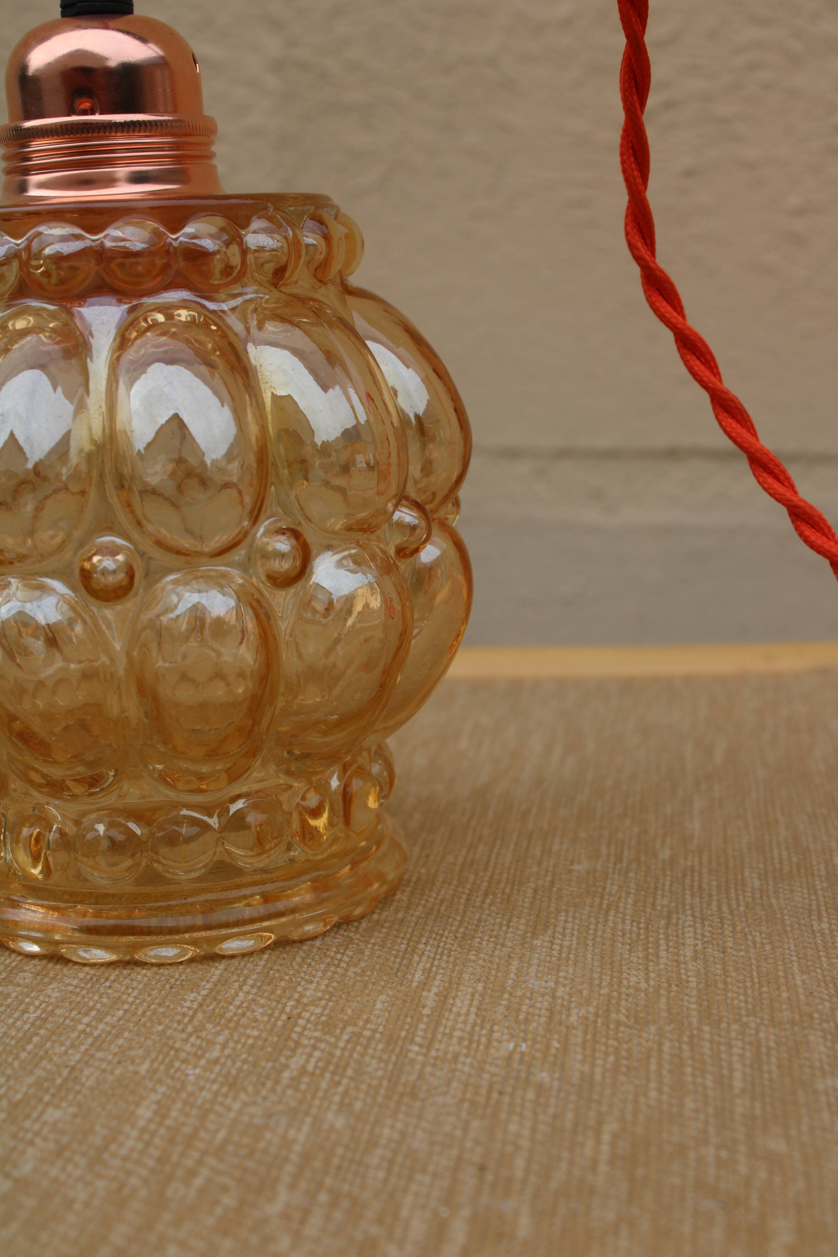 Moulded glass hanging lamp