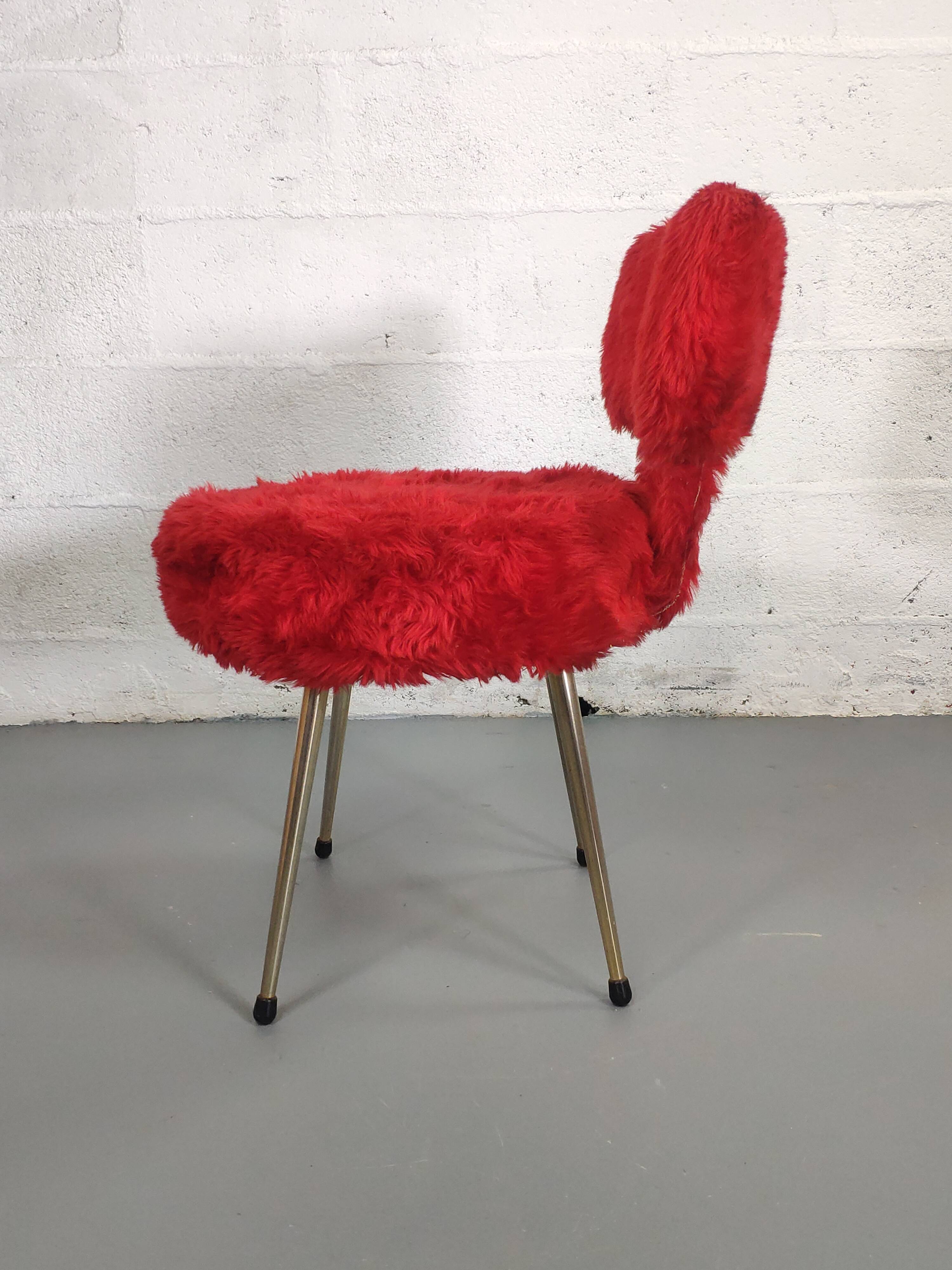 Vintage red moumoute chair golden feet