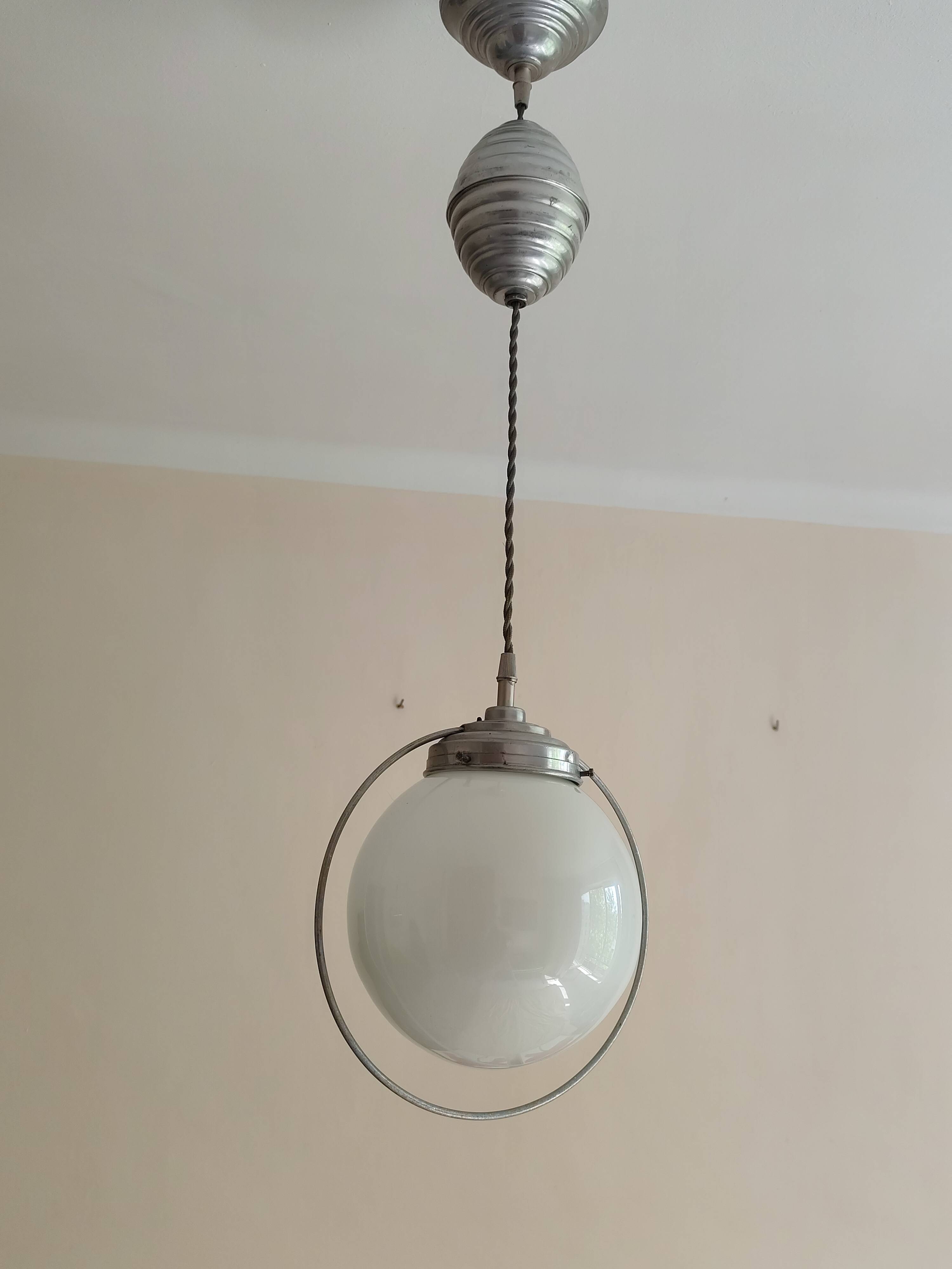 Suspension drop globe opaline white and metal structure