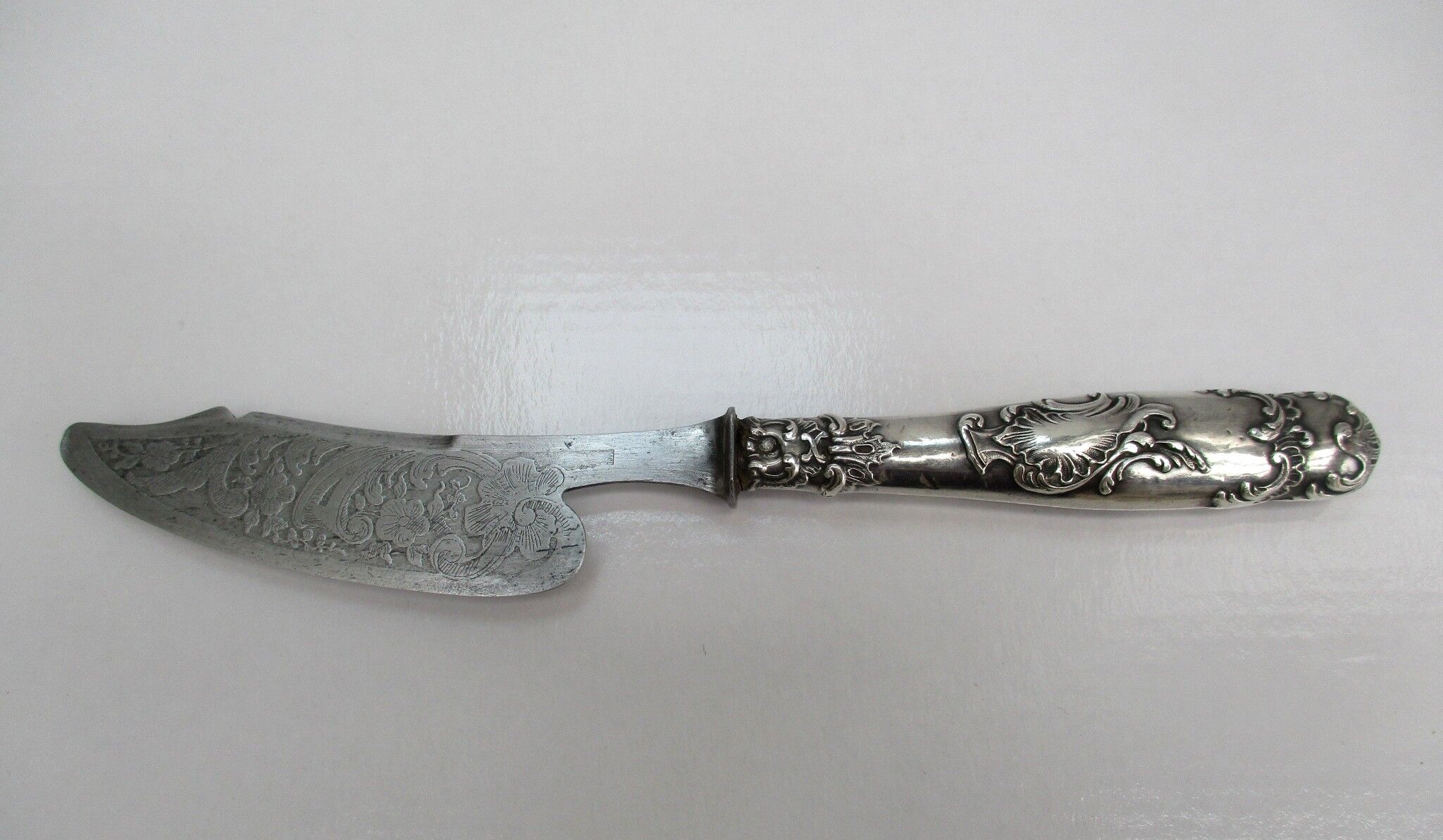 Butter Knife Chiseled Blade, Sleeve Silver Filled - Ecrin