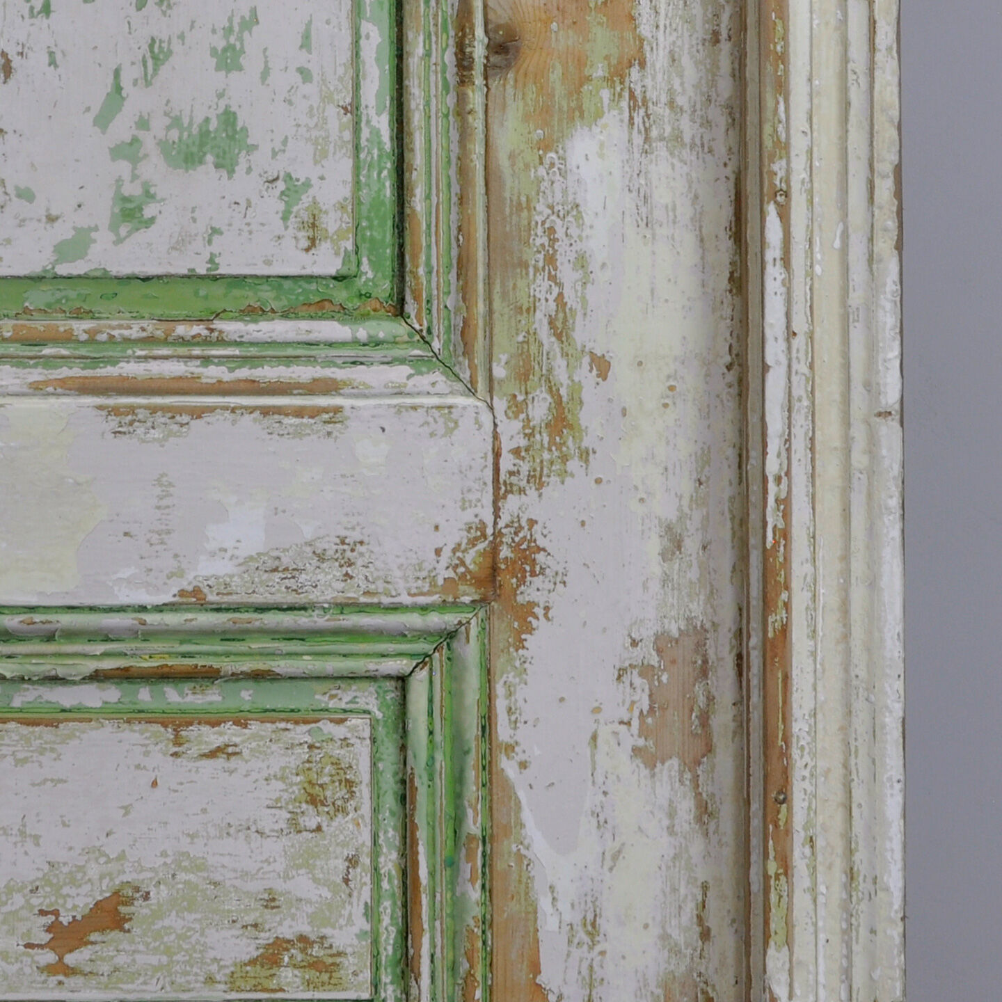 Antique pine cabine, circa 1920