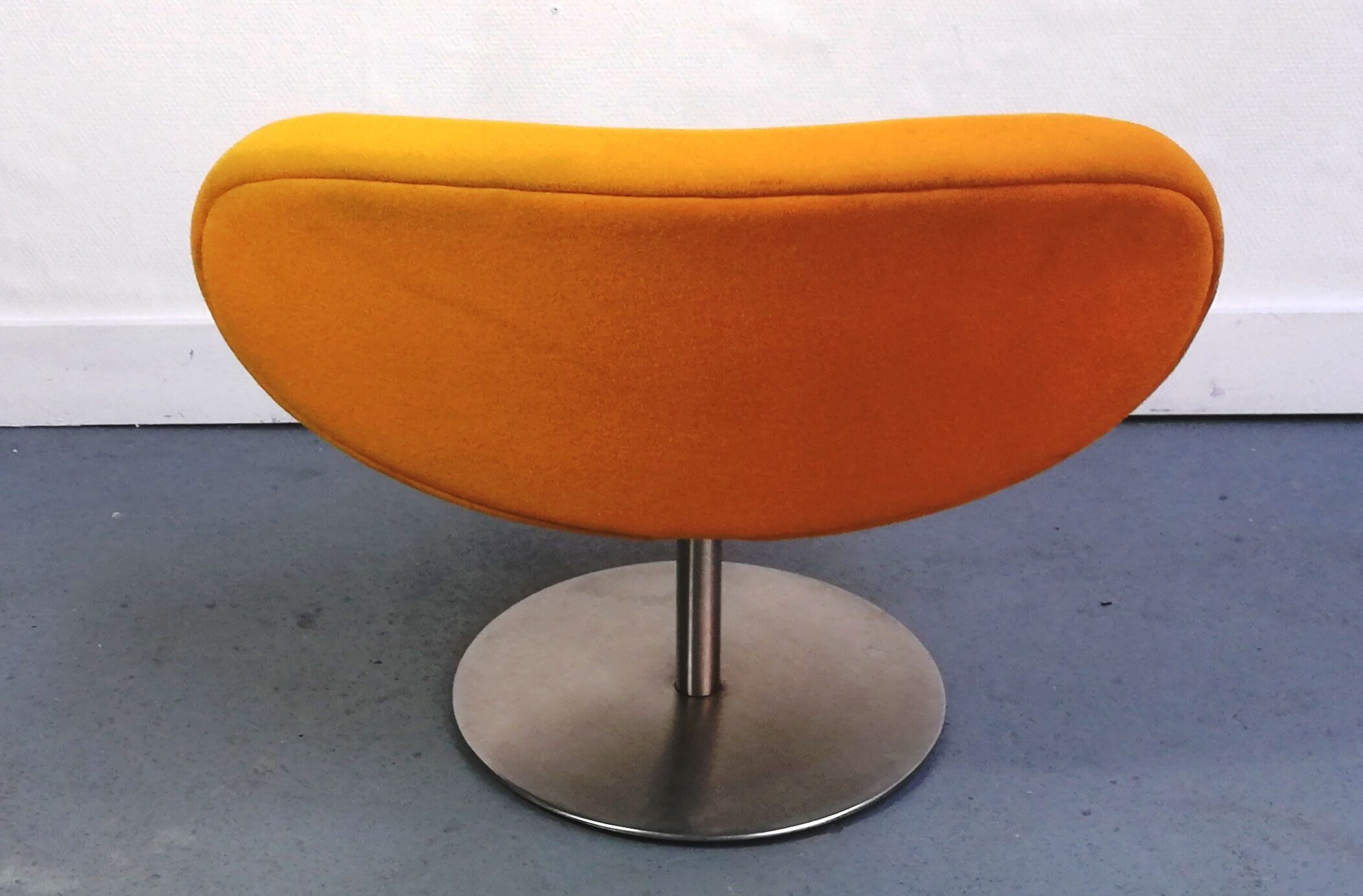 Fauteuil sunset par Christophe Pillet et édité par Capellini