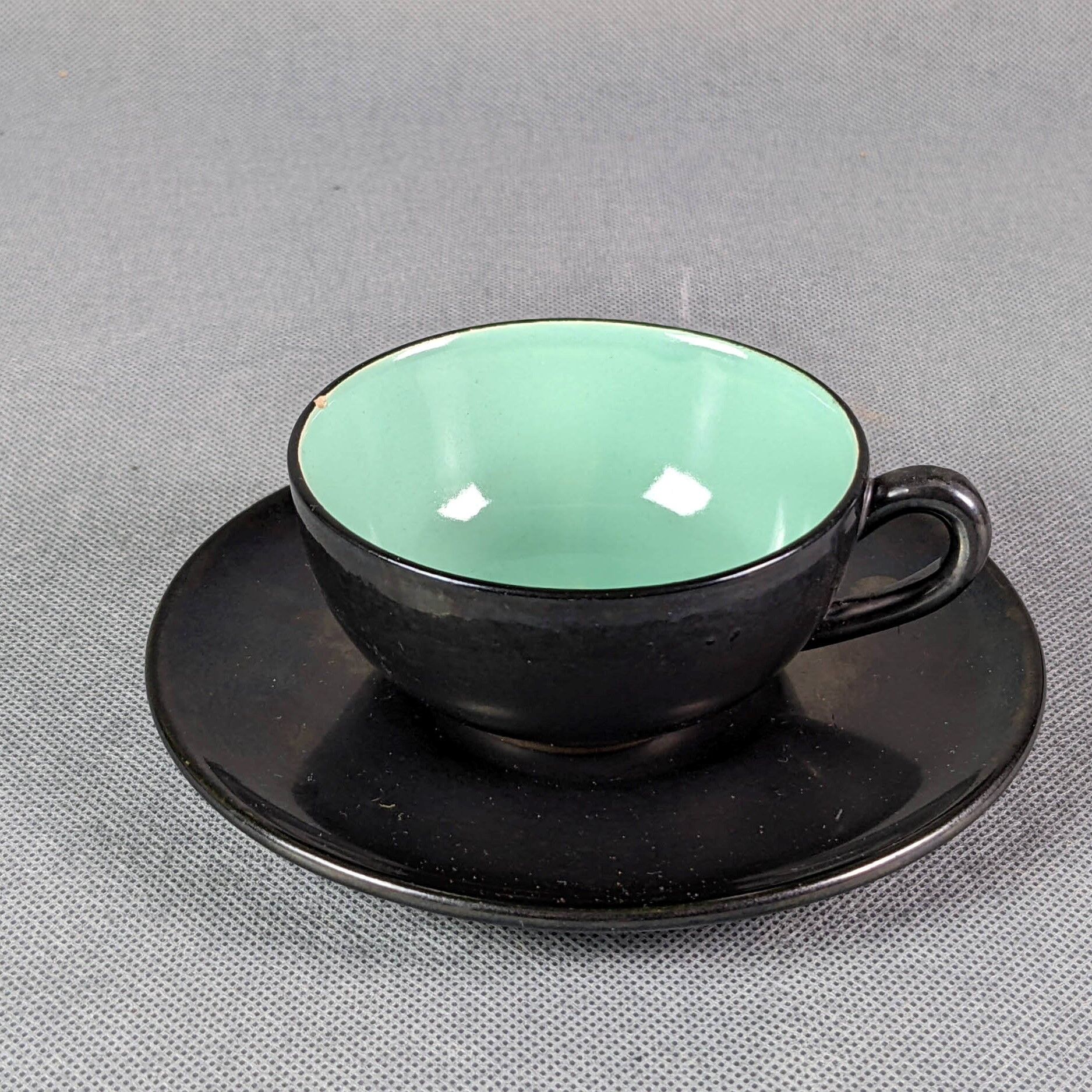 Service of 6 cups and saucers in two-tone ceramic - Faience Saint Clément