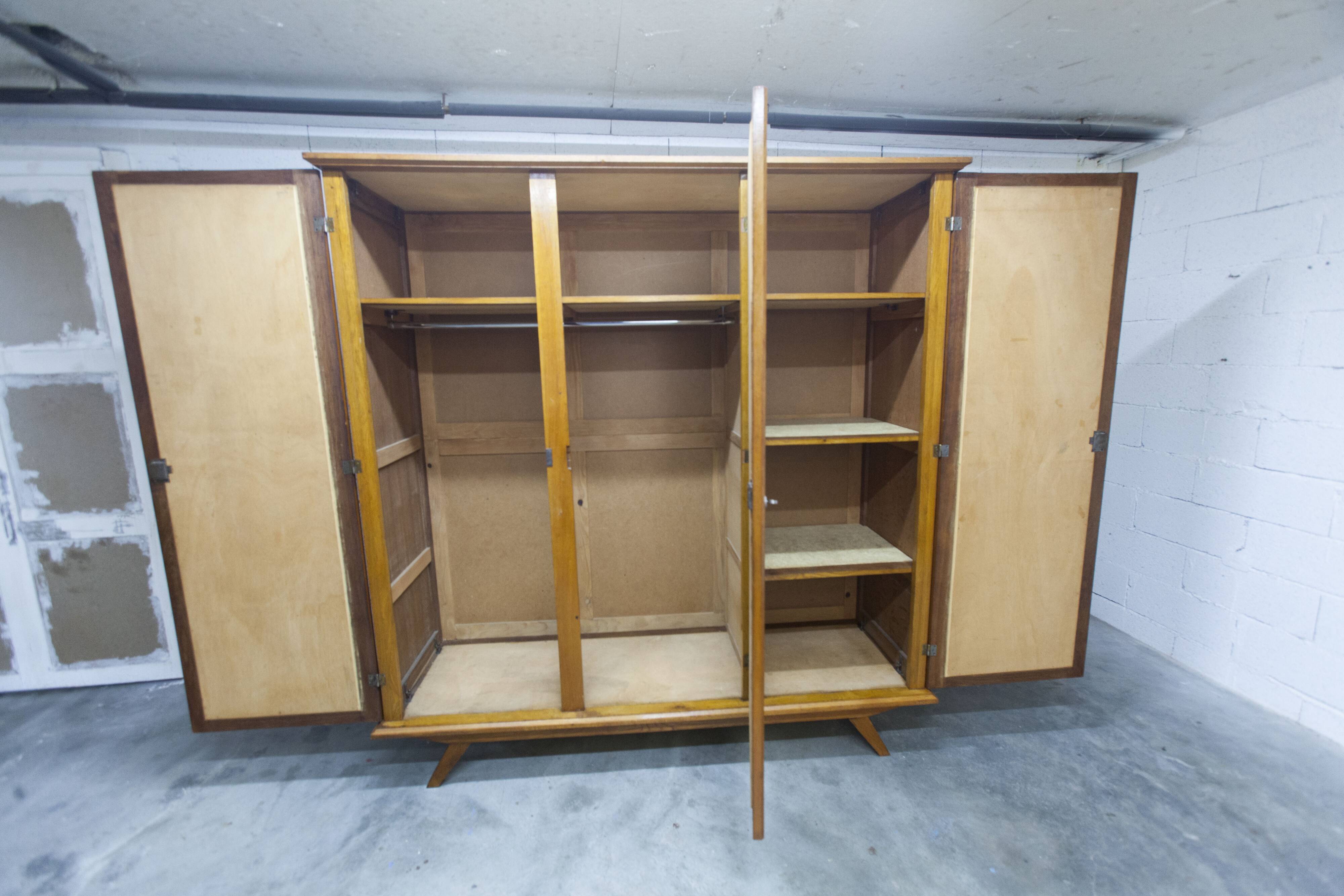 French wardrobe with tapered legs, 3 doors, 120cm hanging rail, new.