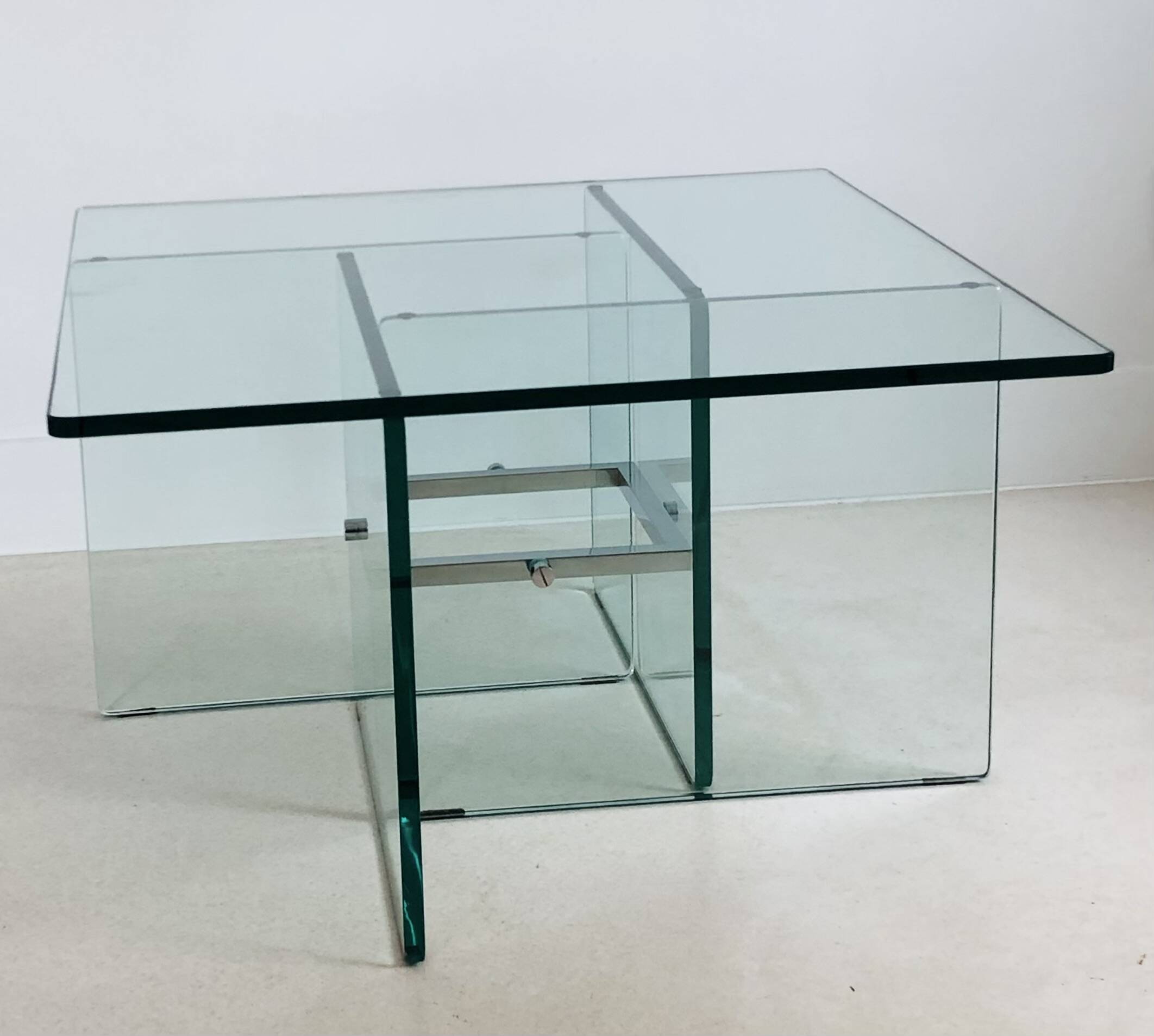Square crystal glass coffee table, Italy 1970s