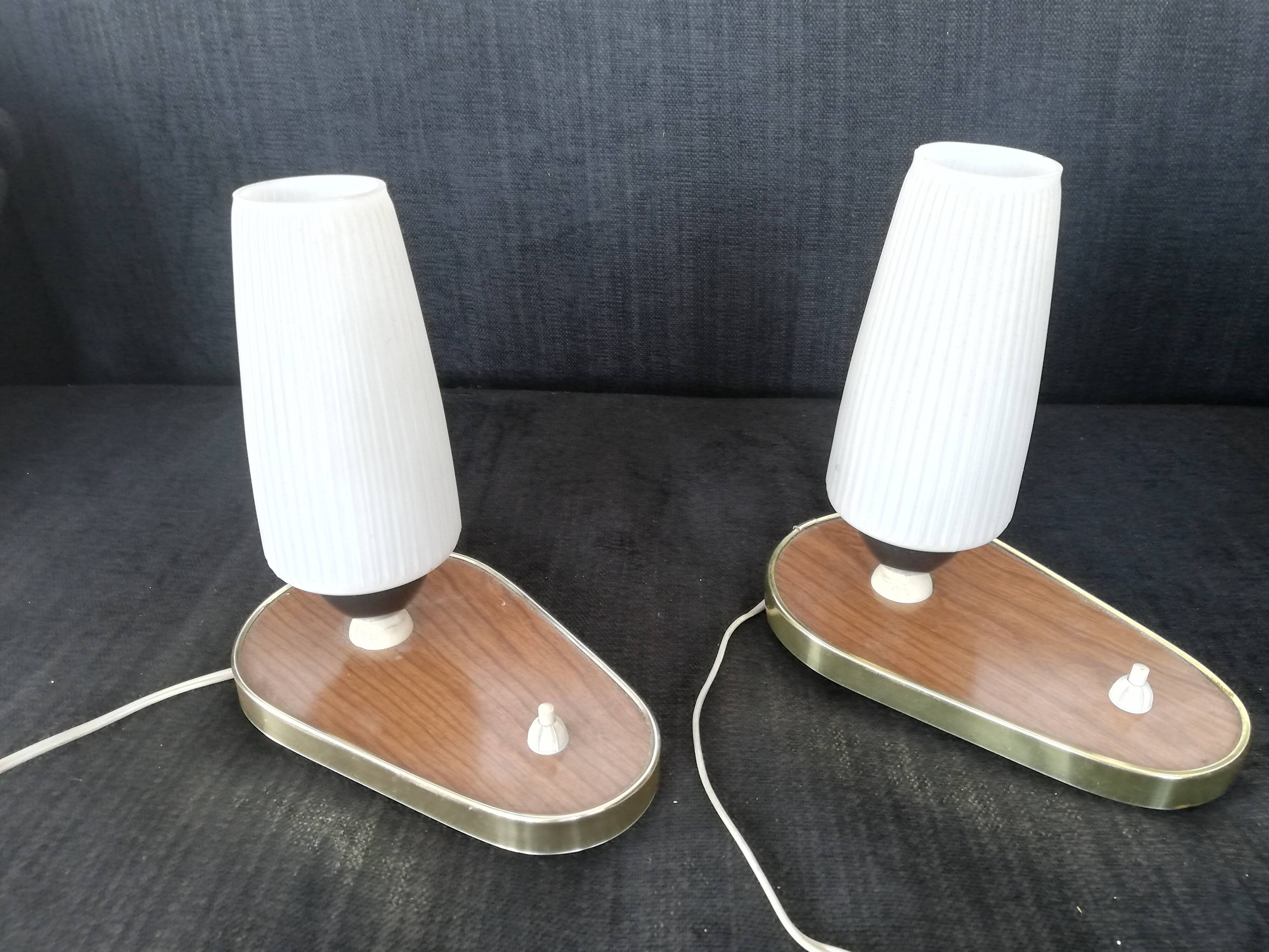 Lampe veilleuse socle forme libre tulipe verre vintage 50/60