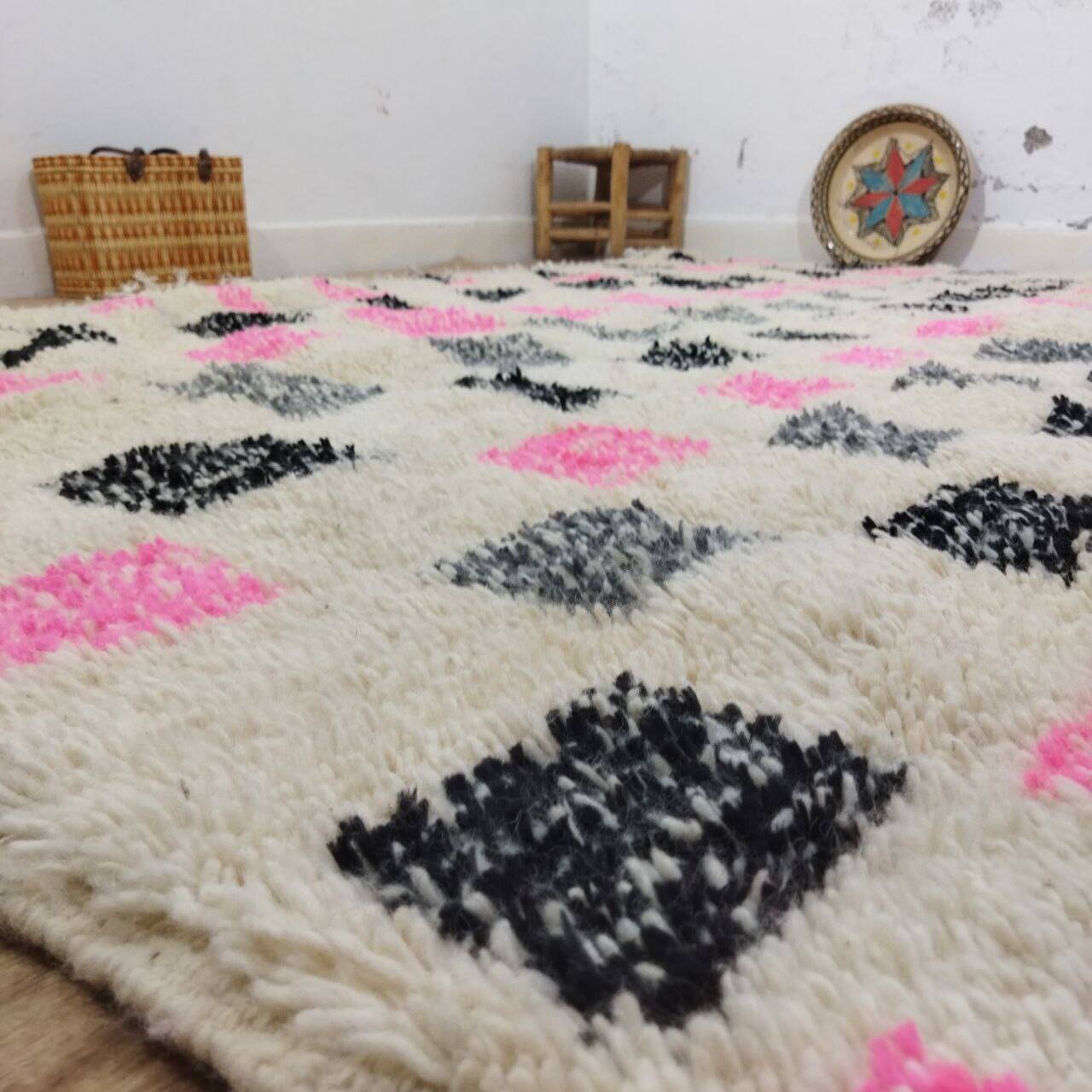 Azilal Berber rug in handmade wool 326 X 250 CM