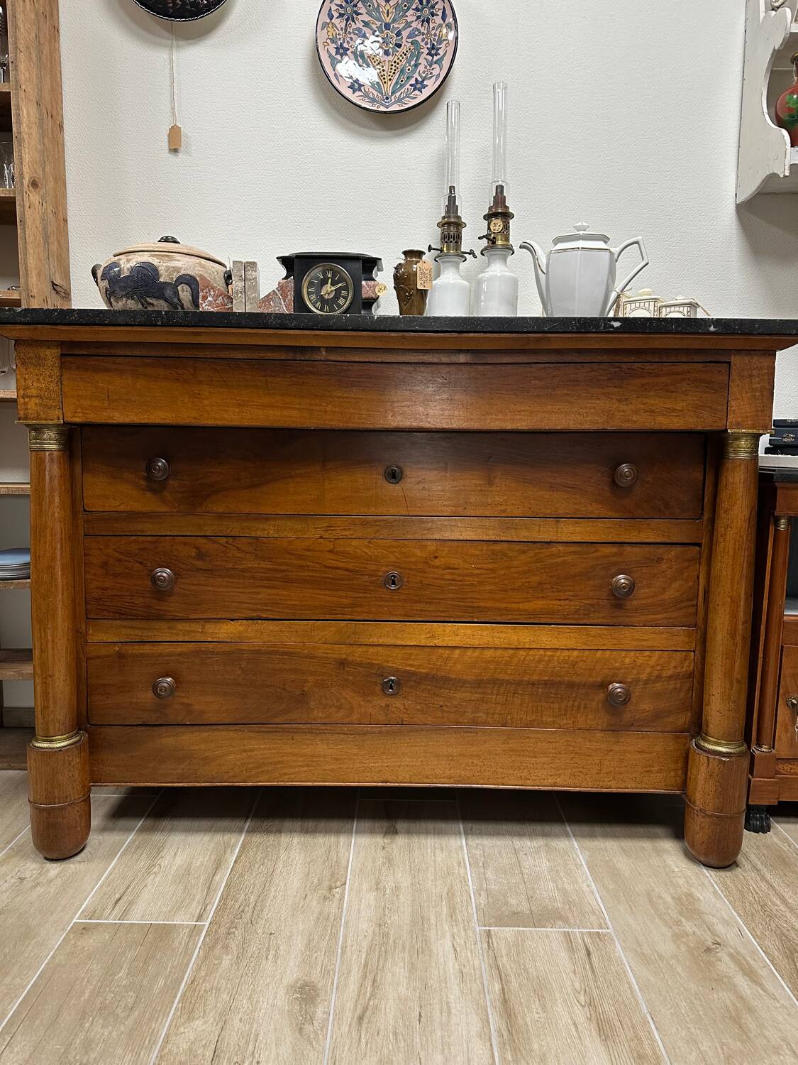 Empire style commode