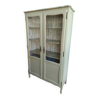 Armoire vitrée