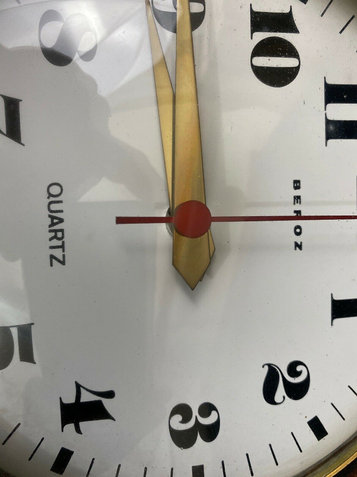Beroz formica wall clock