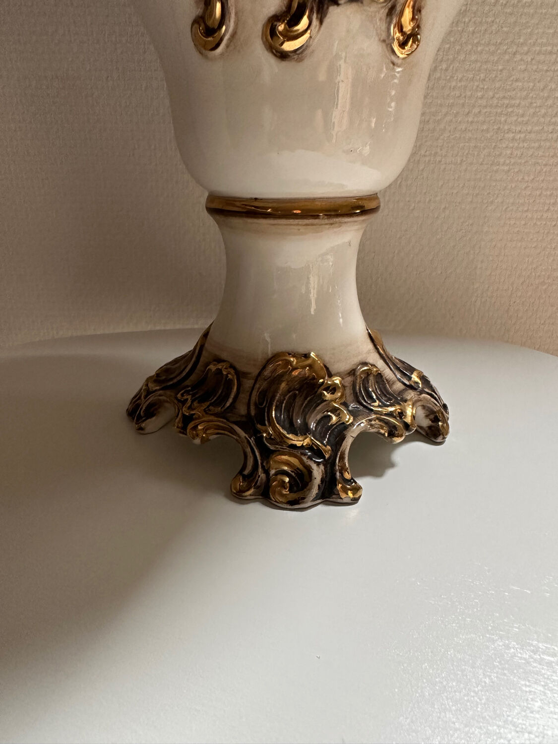 Bassano porcelain vase