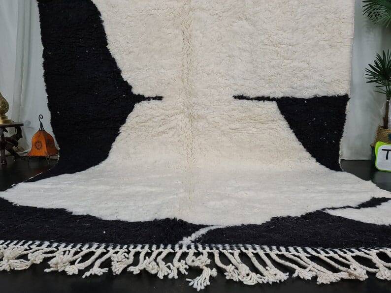 Handmade pure wool rug, size 150 x 250 cm