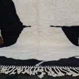 Handmade pure wool rug, size 150 x 250 cm