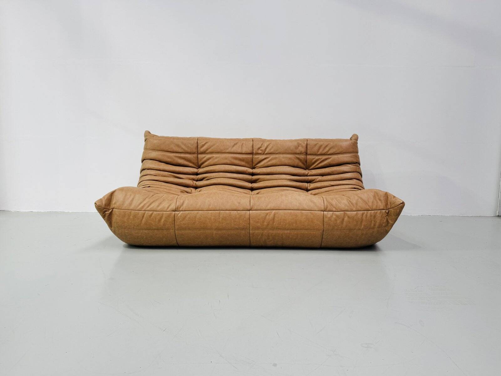 French Togo 3-seater sofa in camel leather attributed to Michel Ducaroy for Ligne Roset