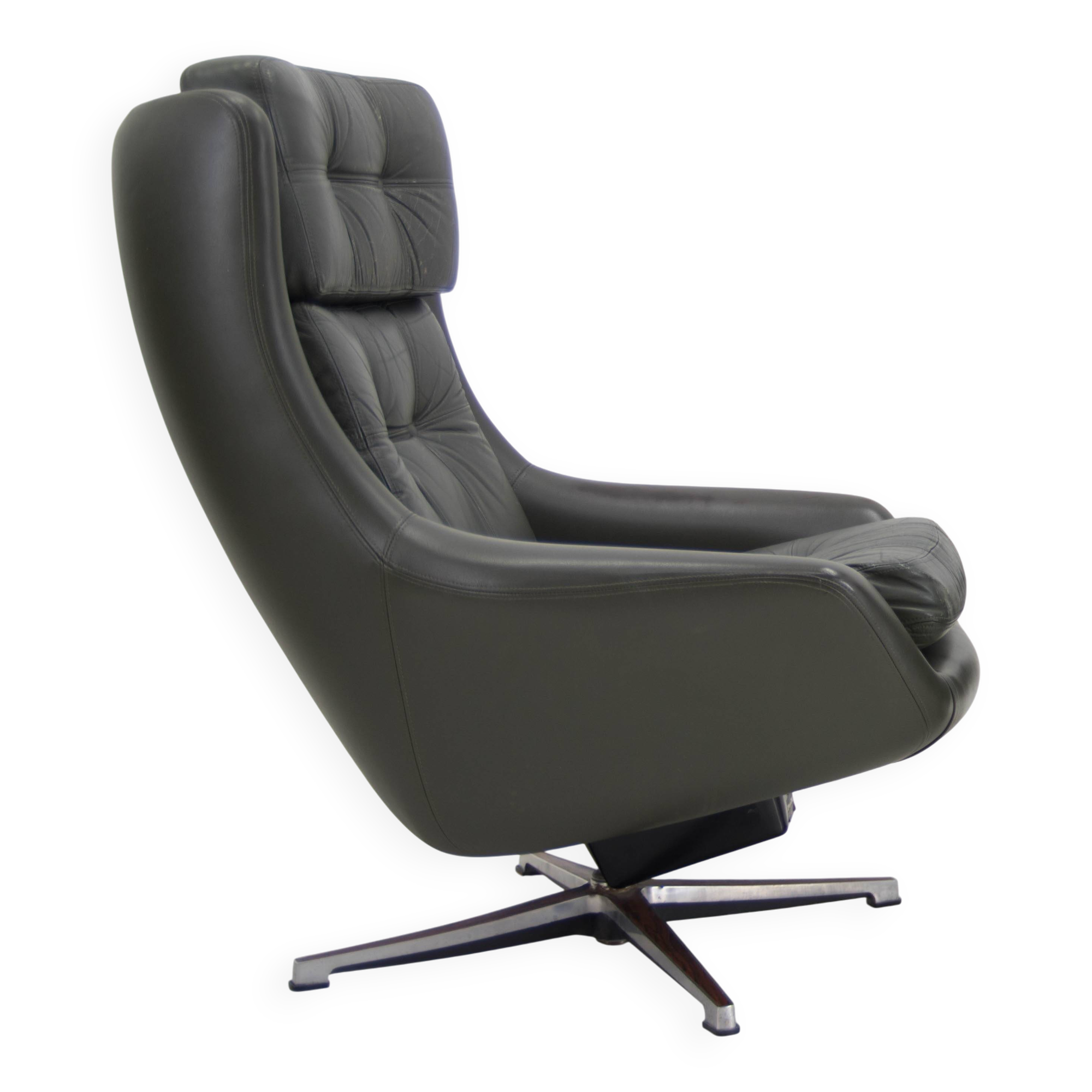 Midcentury Swivel Rocking Leather Armchair, Peem, Finland, 1970s