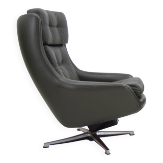 Midcentury Swivel Rocking Leather Armchair, Peem, Finland, 1970s