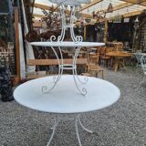 Iron store presentation table